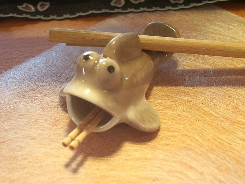 一人二役お箸置き？なぜ？むつごろう青！可愛くて置き物にもお薦めです！