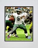 Donovan McNabb (Philadelphia Eagles) 2008 Action Double Matted 8Ó x 10Ó Photograph (Unframed)