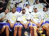 Upper Deck Authentic Andrew Bynum, Jordan Farmar, Kobe Bryant & Derek Fisher Autograph 2009 Los Angeles Lakers Championship Team Photo
