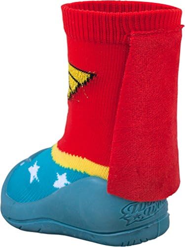 Wonder Woman Non-Slip Grip Sock with Cape (5)