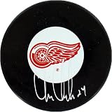 Chris Chelios Red Wings Puck