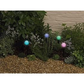 New 4 Colour Changing Garden Solar Globe/Sphere Lights