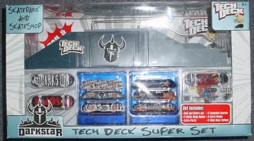 Tech Deck Skatepark and Skateshop Darkstar Super mini skateboard set