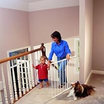 KidCo Safeway Gate - White