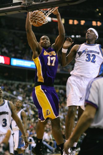 Andrew Bynum 11x17 HD Photo Poster Los Angeles Lakers #02
