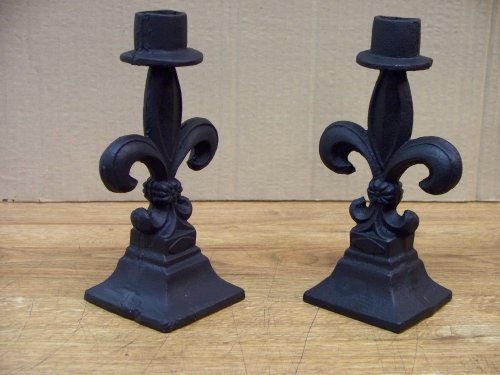 2 Cast Iron Fleur de Lys Candle SticksB0032ELRRQ 