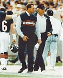 Mike Ditka Chicago Bears 8" x 10" 'Waving' Photo