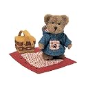 Boyds Bear Morgan B Berriweather Picnic Basket and Quilt