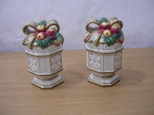 Fitz & Floyd Classics Shakers Set