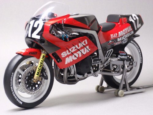 スズキGSX-R750ヨシムラ 1986年TT-F1仕様 (1/12 バイクシリーズ No.2)
