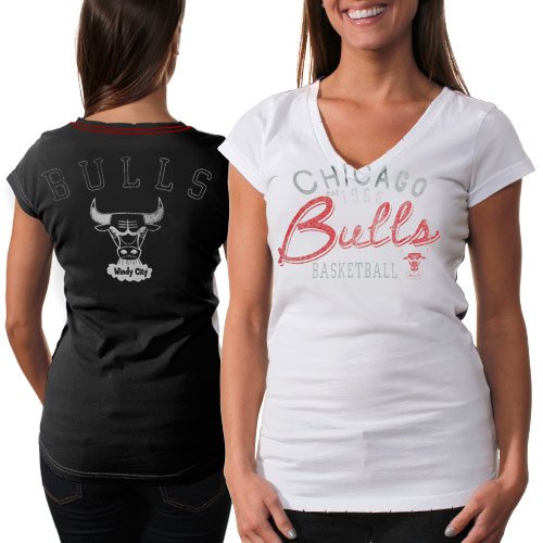 NBA Touch by Alyssa Milano Chicago Bulls Women's In The Bleachers T-Shirt - White-Black (Small)