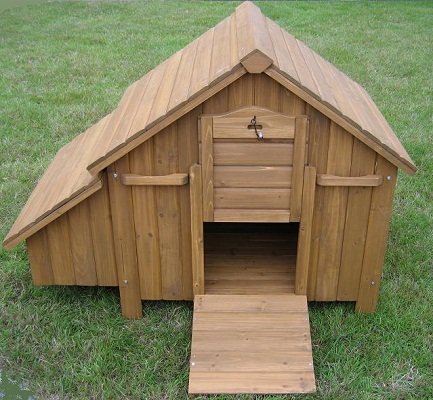 Apex roof chicken coop - small size - ca. 10 