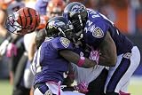 Bengals Ravens Football: Baltimore, MD - Ray Lewis Photographic Poster Print by Nick Wass, 18x12