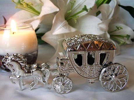 Pack of 12 Silver Horse & Carriage Wedding Favour Boxes