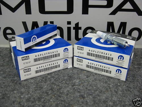 DODGE MAGNUM SRT8 6.1L PLUGS MOPAR