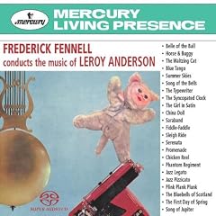 Fennell Conducts Leroy Anderson
