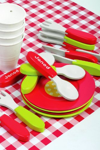 Janod 06524 Picnic Hamper Set with Coloring Book