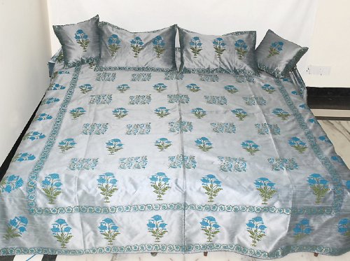 Silk Bedspread bed sheet with Pillow & Cushion Covers