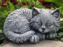 Steinfigur Katze schlafend Steinguss Schiefergrau