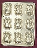 Wilton Bite-size Petite Bunnies Cake Pan Cookie Brownie Treat Mold ~ 9 Cavity