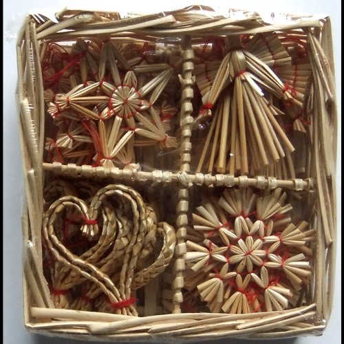 Christmas Straw Ornaments - Set of 24 pieces & Wicker Basket