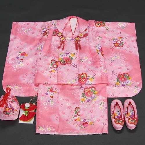 七五三　着物　三歳女の子被布セット　濃淡ボカシピンク　糸菊　小桜　花車　足袋付セット