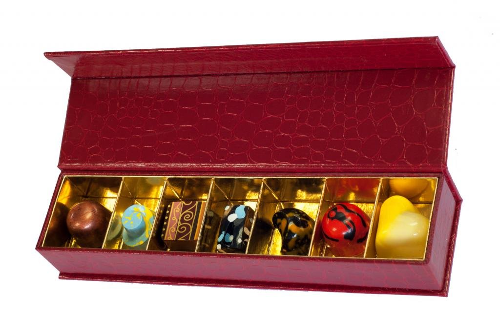 Amazon.com : Send It Sweetly Noela Chocolat Artisan Truffle Box ...