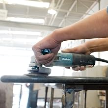 Makita 9564CV 4-1/2-Inch Angle Grinder