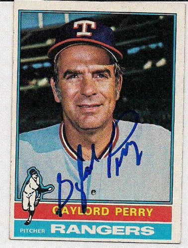 Autographed/Hand Signed Gaylord Perry 1976 Topps Card