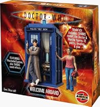 Airfix A50006 1:12 Scale Doctor Who Welcome Aboard Gift Set with Paints, Glue and Brushes
