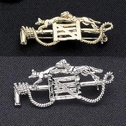 Equestrian Fox / Hound Over the Gate Stock Pin