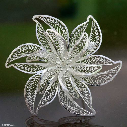 Brooch Tiger Lily 2.4 2.2 L