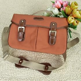 DSLR Camera Carrying Bag Canvas Case / Stylish Camera Canvas Bag with An Adjustable Shoulder Strap--Non-slip PU Leather Pad Keeps the Equipment from Slipping Off the Shoulder