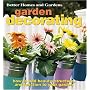 Garden Decorating: How to Add Beauty, Structure, and Function to Your Garden (Better Homes & Gardens (Paperback))