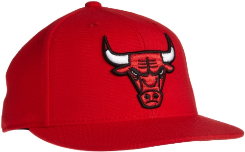 NBA Men's Chicago Bulls Flat Brim Flex Hat - Tu33Z, Small/Medium , Team Color , Red