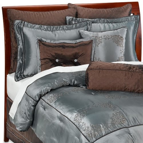 9 Piece Elegant Oversized Comforter Set in Blue Size: King 9 Piece Elegant Oversized Comforter Set in Blue Size: King