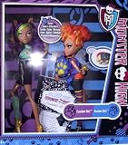 NEW Monster High Exclusive 2-Pack THE WEREWOLF SISTERS (Includes Clawdeen Wolf & Howleen Wolf)