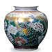 九谷焼 10号 花瓶 牡丹孔雀: 九谷焼の花瓶はそれ自体が既に「花」、350年の歴史を受継ぐ技から生まれる完成度の高いデザイン。他の焼き物の追従を許さぬほど優れた上絵の美しさを存分にお楽しみ下さい。開窯以来350年の歳月を経た現在も尚、その...