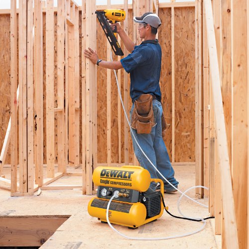 DEWALT D55152 15 Amp 2-3/4-Horsepower 4-Gallon Oiled Twin Hot Dog Compressor