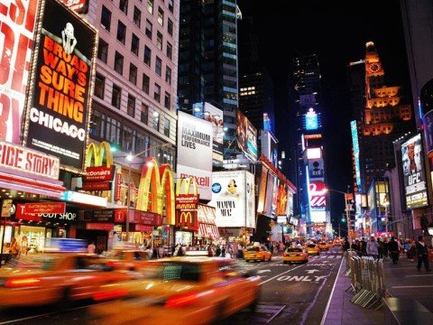 New York - Broadway Bei Nacht,