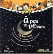 A pas de...