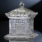 Pagoda Small Covered Box