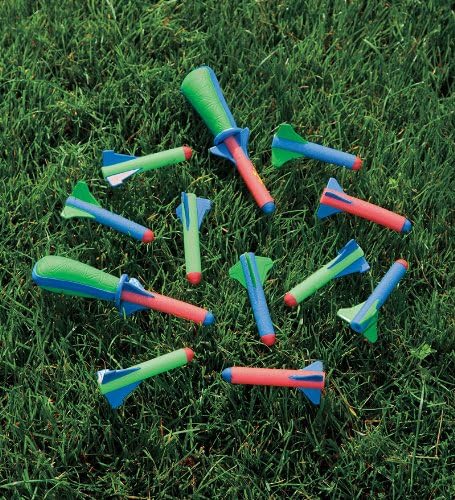 Zing Toys Deluxe Pop Rocketz Set with 5 Colorful Rockets and 2 Squeeze Launchers