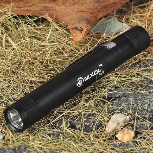 Mxdl Xt-7119 3w 50-lumen Led Flashlight with Clip (Color Rondomly)