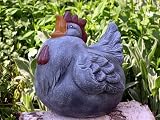Eigenschaften Tiefes Kunsthandwerk GbR  / Tierfigur Steinfigur rundes Huhn schiefergrau