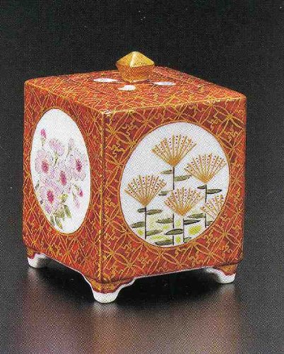 【茶道具】 川田稔 作 春秋草花・香炉 ３．５号 九谷焼 