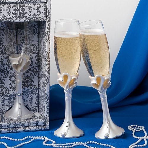 Interlocking hearts design toasting flutes by FashionCraft Wedding Favors