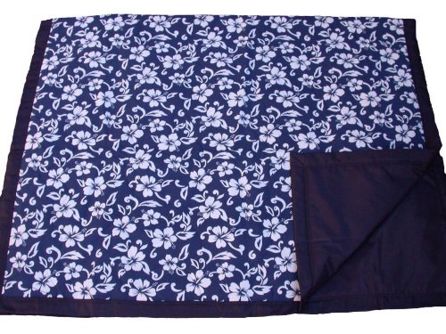 Tuffo Water-Resistant Outdoor Blanket with Carrying Case, Navy Hawaii