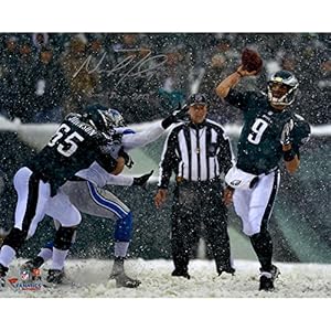 Nick Foles Philadelphia Eagles Autographed 16'' x 20'' Snow Throw Photograph with Snow Inscription - Memories - Mounted Memories Certified