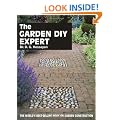 The Garden Diy Expert (Expert books)